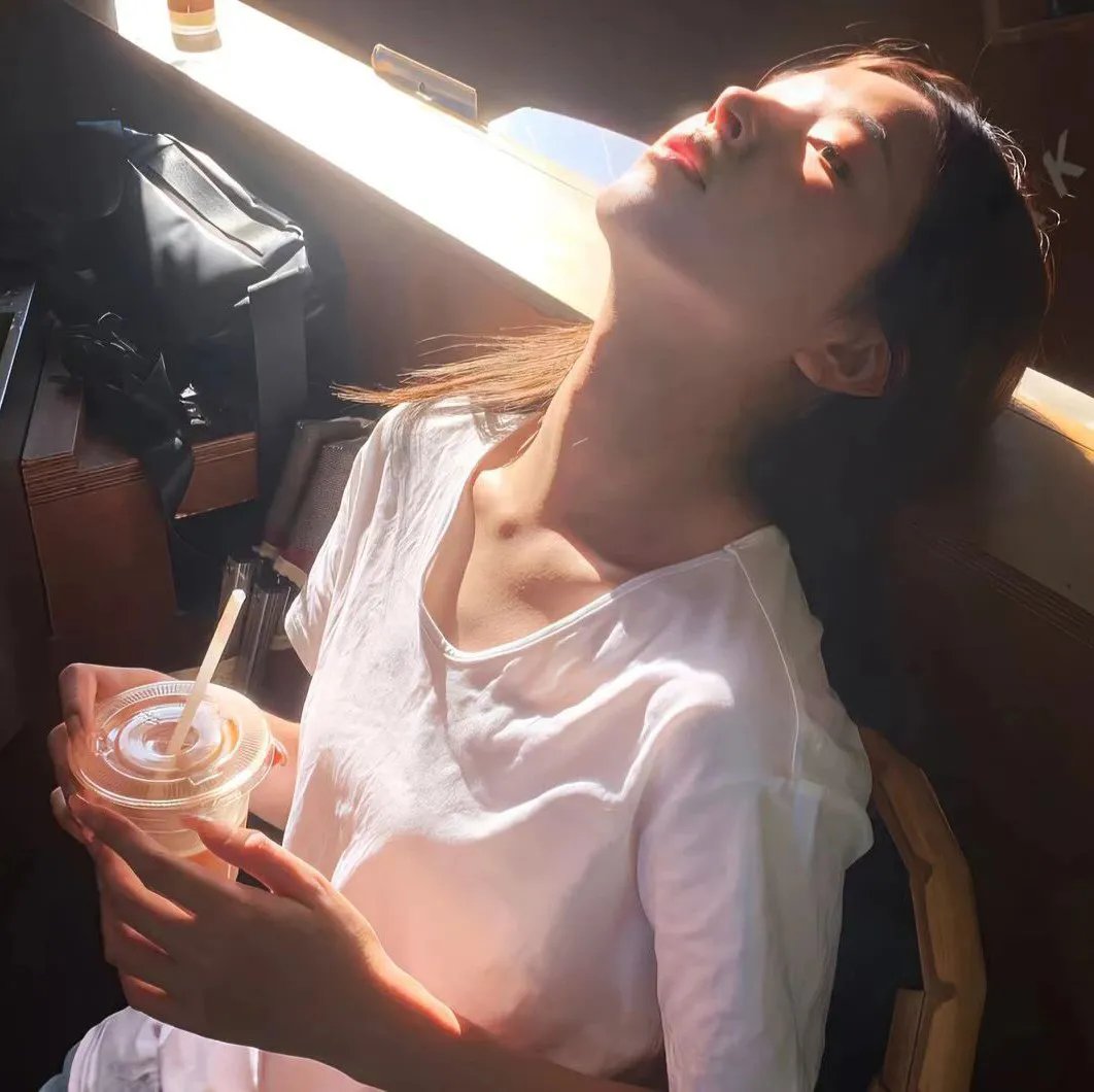 行尸村里走